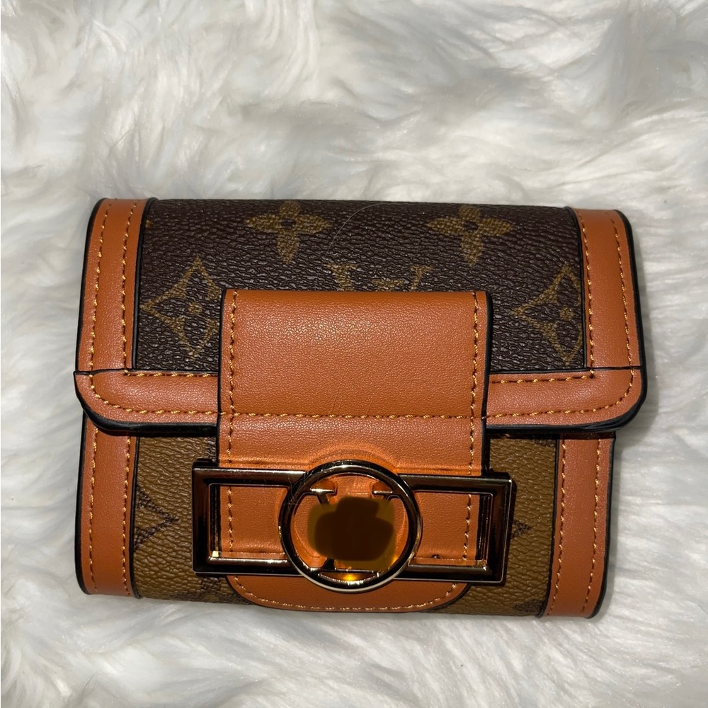 SALE......Trifold woman’s wallet